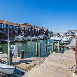 new-bayside-escape-3bed2bath-balcony-deck.ocean-city-hotels.net/