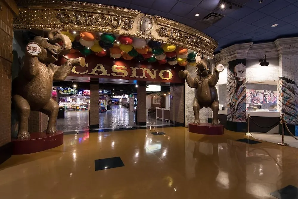 *** Resort Circus Circus Reno Hotel Casino At The Row United States